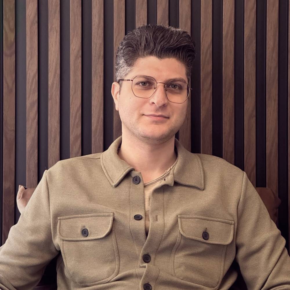 Kayhan Latifzadeh, pesquisador de pós-doutorado em Neurofeedback Luxemburgo